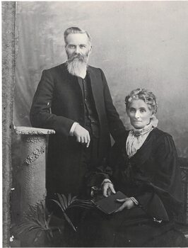 Portrait of a man and a woman.