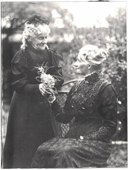 Image of two women.