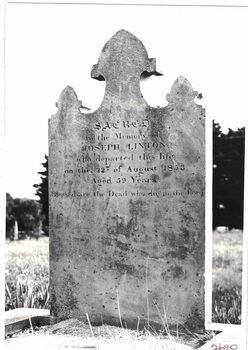 Image of a headstone.