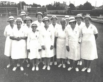 Image of a bowls team.