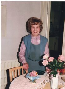 Image of a woman.