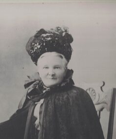 Image of a woman.