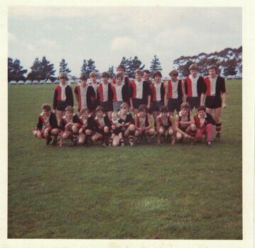 Image of a junior football team.