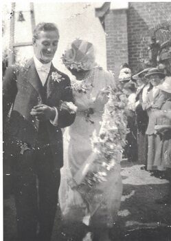 Image of a bridal couple.
