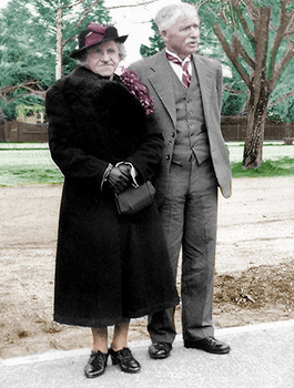 Image of an elderly couple.