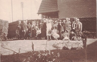 Photograph, Guests at the wedding of Vera Scantlebury and Edward Brown