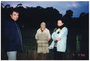 Photograph, Peter Stapleton, Mag Gorman and Helen Bonning (nee Fletcher), at Linton 1990