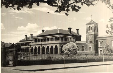 Photograph - Buildings, SPJC, Exterior, 1960 West Wing and Palace