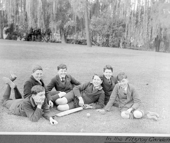 Photograph - Students, 1920s