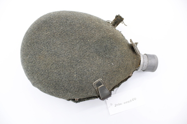Equipment - Water Bottle (foreign), World War Two German Water Bottle