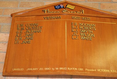 Ceremonial object - Vietnam War Roll of Honour, Honour board listing those who served during Vietnam War, 1990