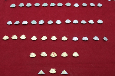 Decorative object - ANZAC Day pins. Assorted collection, Collection of 44 ANZAC Day badges. (Many doubles)