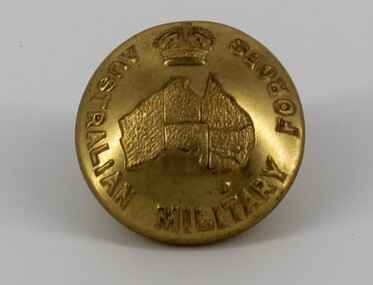 Uniform - Commonwealth Military Forces buttons, Set of 9 gold coloured buttons