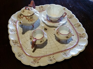 Decorative object - tea set with tray, Thorn pattern Belleek dejeuner tea set and tray