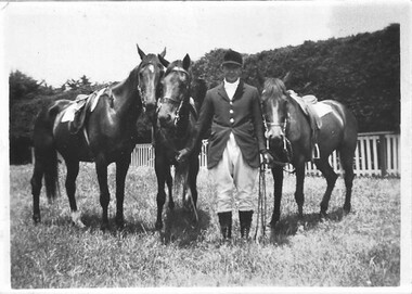 Photograph, W. Burke & Polocrosse ponies Ballarat