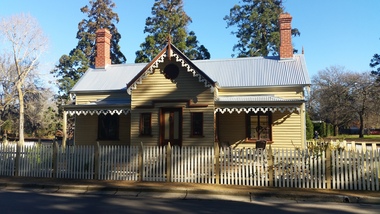Photograph, North Lodge Ballarat Botanical Gardens, 2020