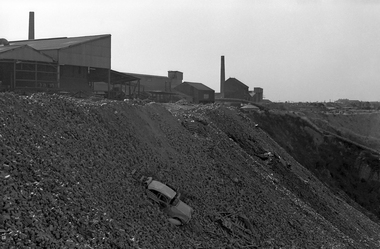 Photograph - David Wadelton, David Wadelton, Northcote Brickworks Quarry, 1976