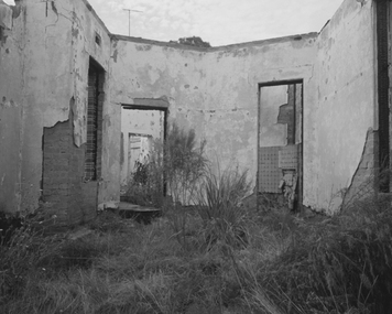 Photograph, Fiona Mackay, 'Fawkner, South Unit S2, Larundel', 2009