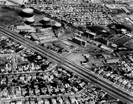 Highett gasworks surrounded by a residential area
