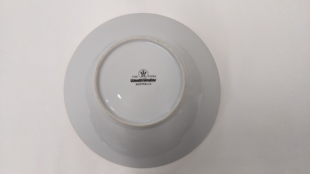 Base of white dessert bowl