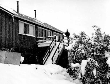 Thea Hedley sitting on balcony rail at front of Bowna Ski Club.