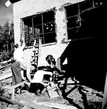 Working bee on buildings at Bogong