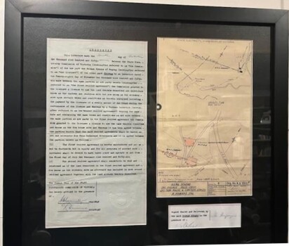 Indenture between Bob Hymans and SEC on display