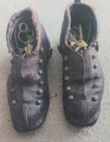Old Ski boots from 1950s made in Australia