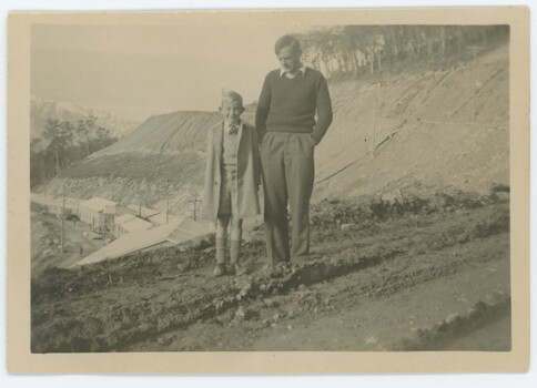 Ray and John Meyer at West Kiewa, No.5 c1950