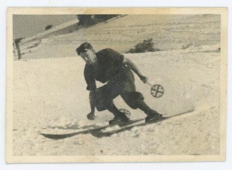 Ray Meyer racing at Falls Creek c1949