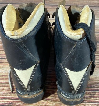 Heel of boot showing leather insert and stitching