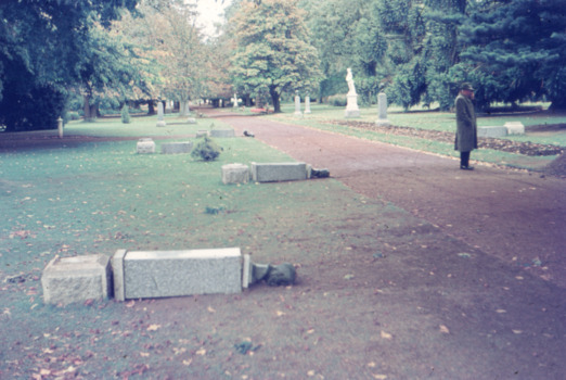 Pedestals and busts of the first six prime ministers to be erected.