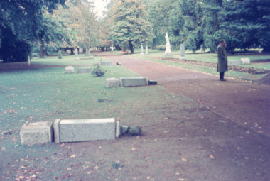 Pedestals and busts of the first six prime ministers to be erected.