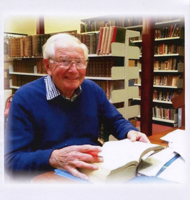 Photo of Dr John Garner