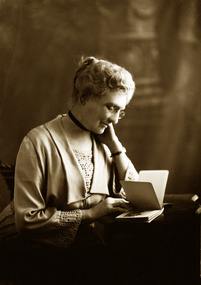 Photograph, Photograph Portrait of Margaret Irving