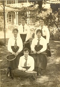 Photograph, Lauriston Tennis Team (1918)