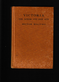 Book, D Appleton - Century Company, Victoria, the widow and her son, 1934