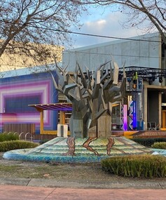 Sculpture, Helen Bodycomb, Untitled (Fountain), 2000