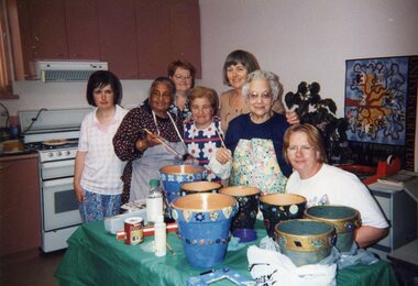 Photograph - KNH 5/7/003 Seven women with decorated pots