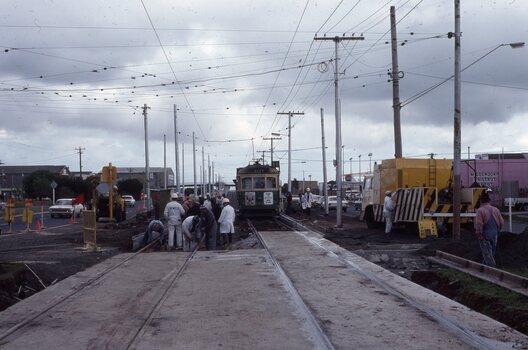 W5 783 about to be the first passenger tram to the terminus