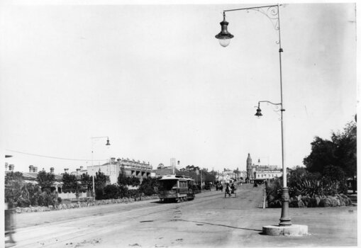 Black and White - St Kilda Road, looking south to St Kilda Junction