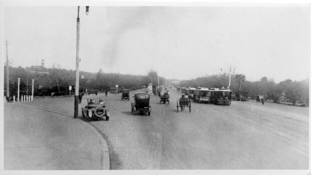 Photograph - Black and White - St Kilda Road near City Road - looking south