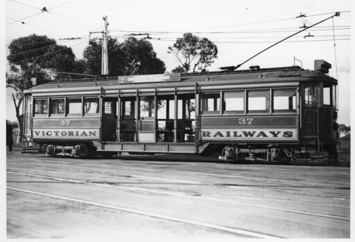 Photograph - Black and White - VR 37 at Elwood