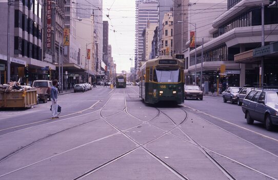 Z3 156 (route 19), arriving Elizabeth St terminus at Flinders St