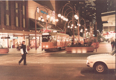 Colour print - Z2 114 Bourke St Mall at Swanston Street