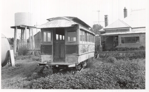 Black and White  - cable trailer 153 near St Arnuard