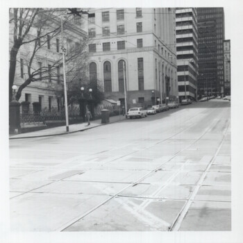 Black and White - Flinders and Market Streets H crossing - photo 2