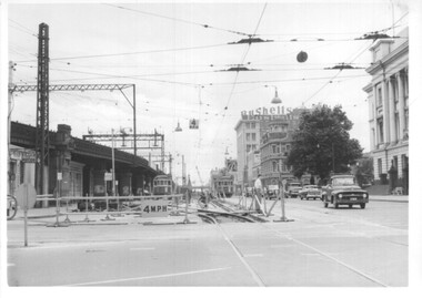  Construction of  construction of King St overpass in Flinders St. looking west at Market St,