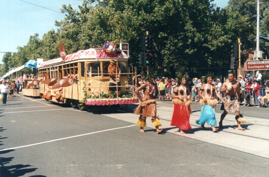 Islander Tram W6 899