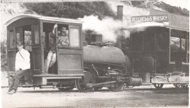 Sorrento tramway locomotive and conductor